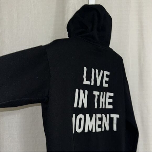 Tillys XS Black White Cotton Unique Live in the Moment Print Full Zip Hoodie - Picture 12 of 14